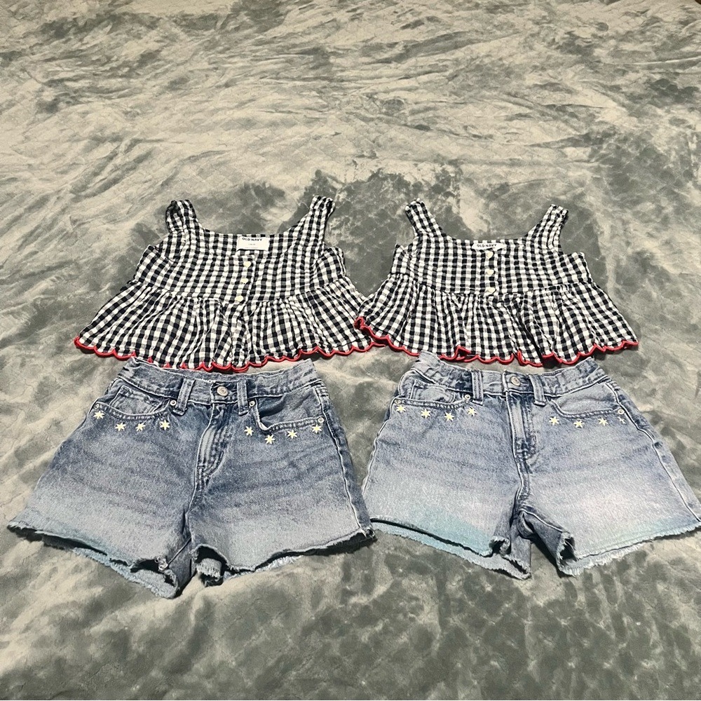 Old‎ Navy Black and White Gingham Kids Twin Matching Set